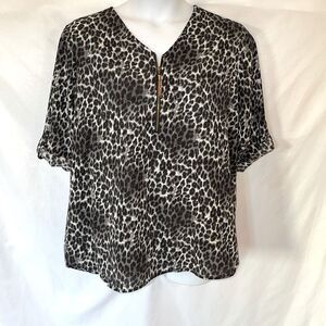 Animal print blouse Size XL